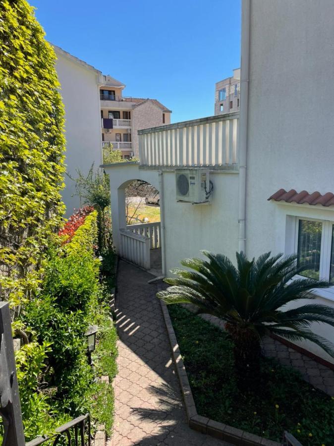 Vila Monte Hotel Budva Exterior photo